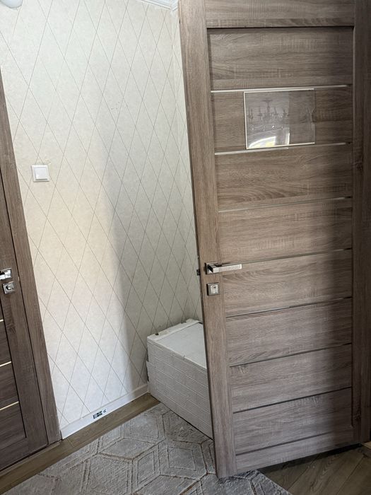 Продам двери межкомнатные