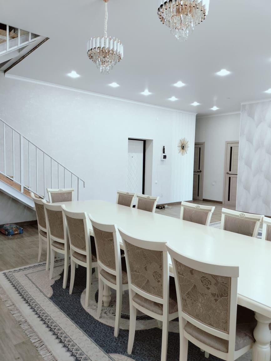 Продам 4 комнатную квартиру + подвальное помещение на Батыс 2