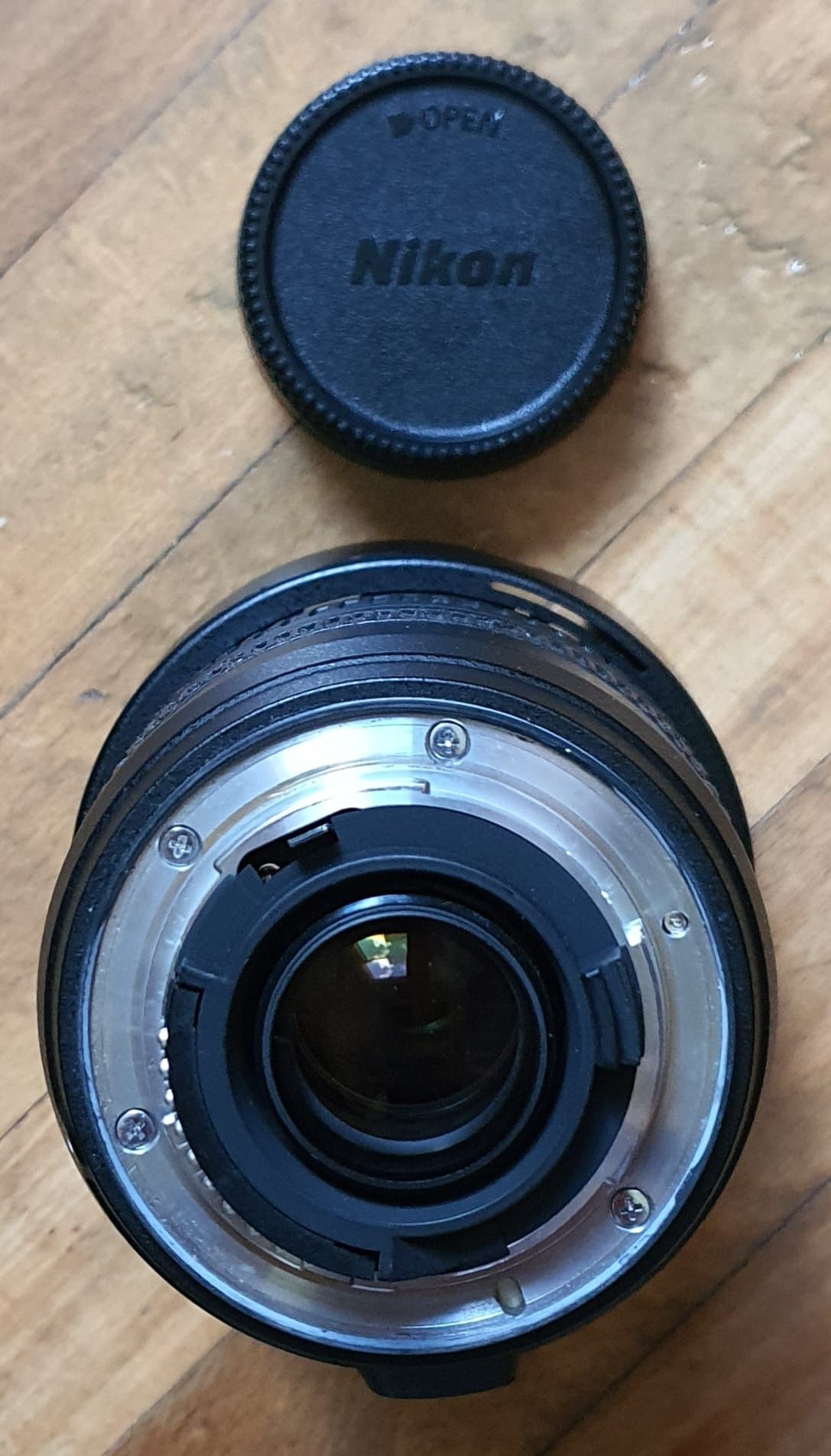 Obiectiv Nikon 18-70 mm