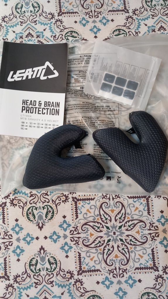 Casca DH full face Leatt Gravity 4.0, marimea L