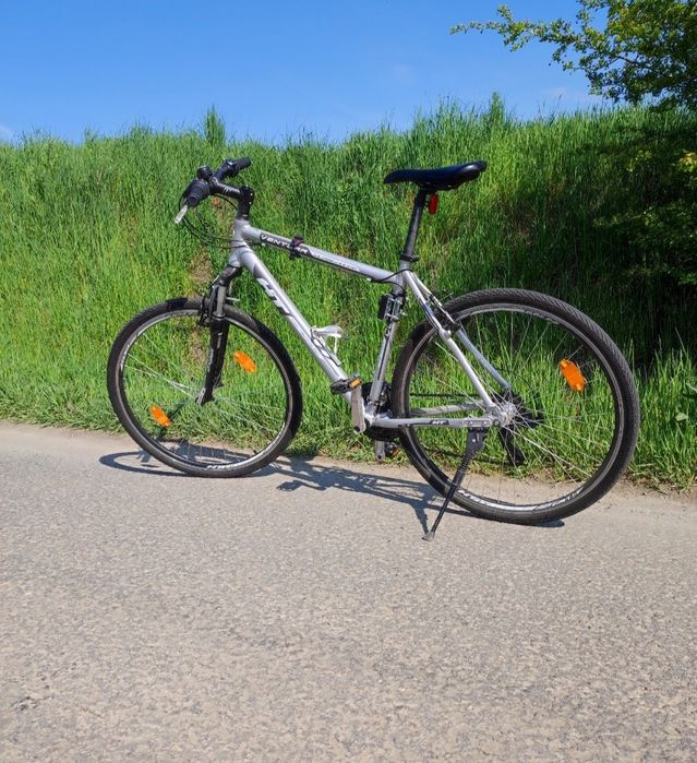 Bicicletă HT Ventura
