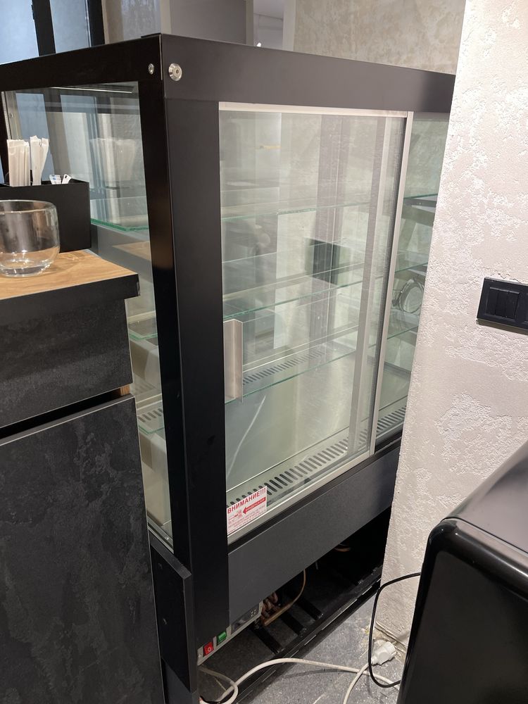 Холодильная витрина Aisberg Cube Lux 105