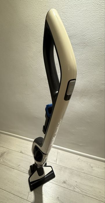 Вертикална прахосмукачка 2 in 1 Philips FC6171 без кабел
