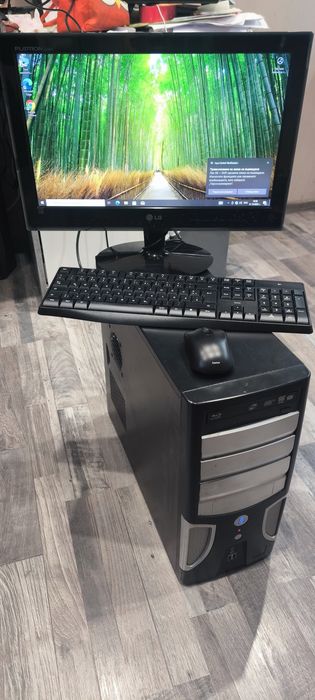 Компютър 6 ядрен, 16гб рам ,1тб хард