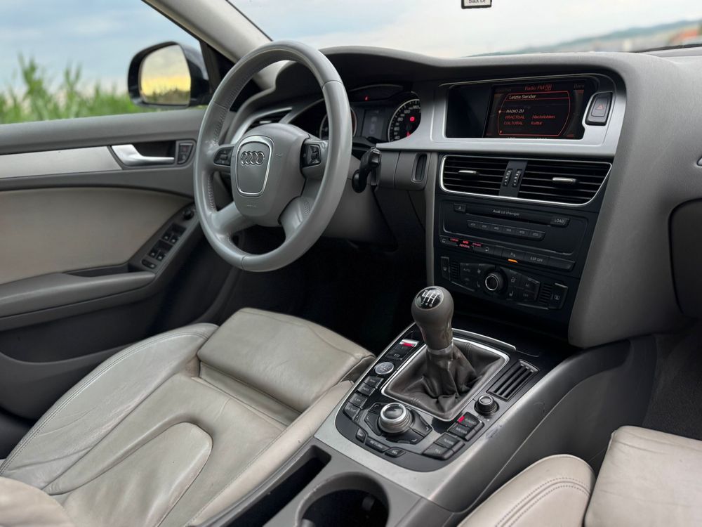 Audi A4 B8 2.0 TDI 140 Cp An 2009 6+1 Trepte *Led Navi Moduri condus*
