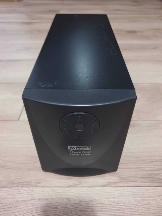 UPS Mustek PowerMust 1400 USB, putere 1400VA / 840W, management USB