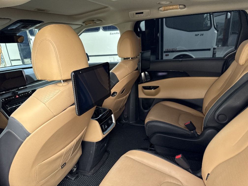KIA Carnival full compektatsiya