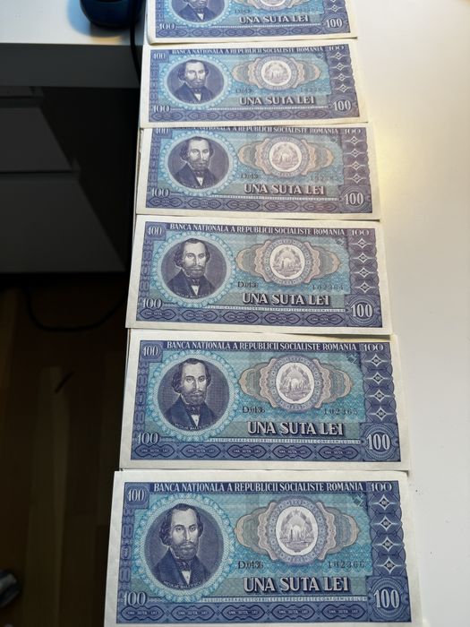 Ofer spre vanzare 14 banconte in serie emise in 1966