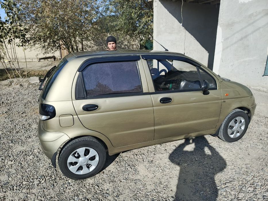 Mashina idiyal haydashga tayor