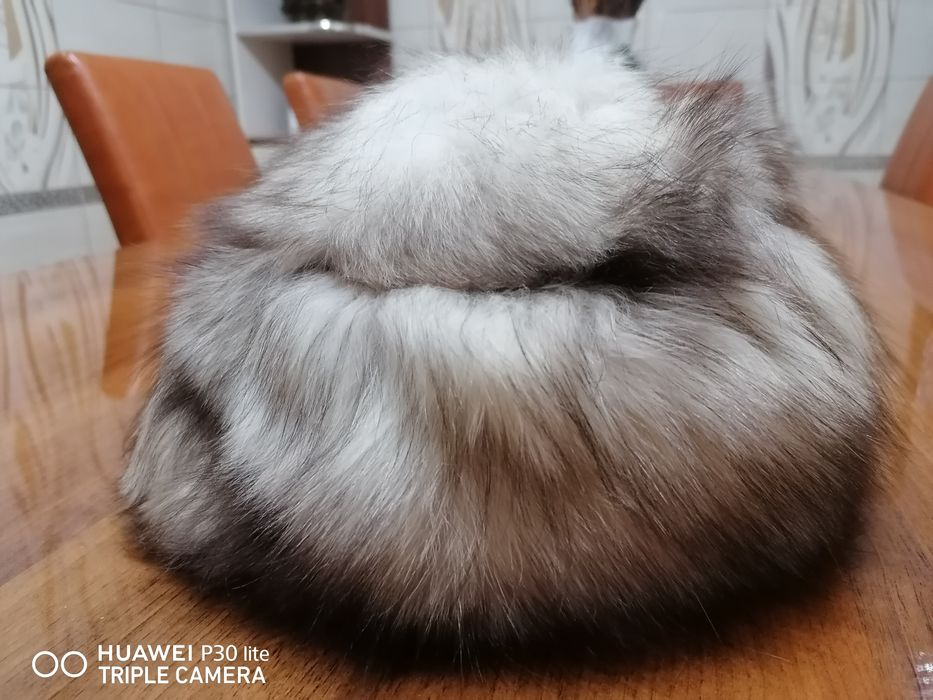 Căciulă din blana de vulpe