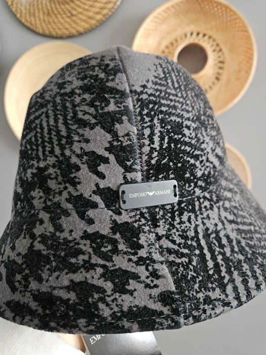 Шапка Emporio Armani