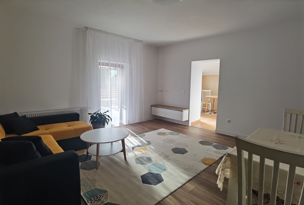Apartament 3 camere, terasa și gradina