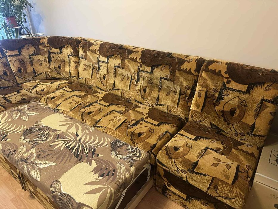 Продавам холов ъгъл