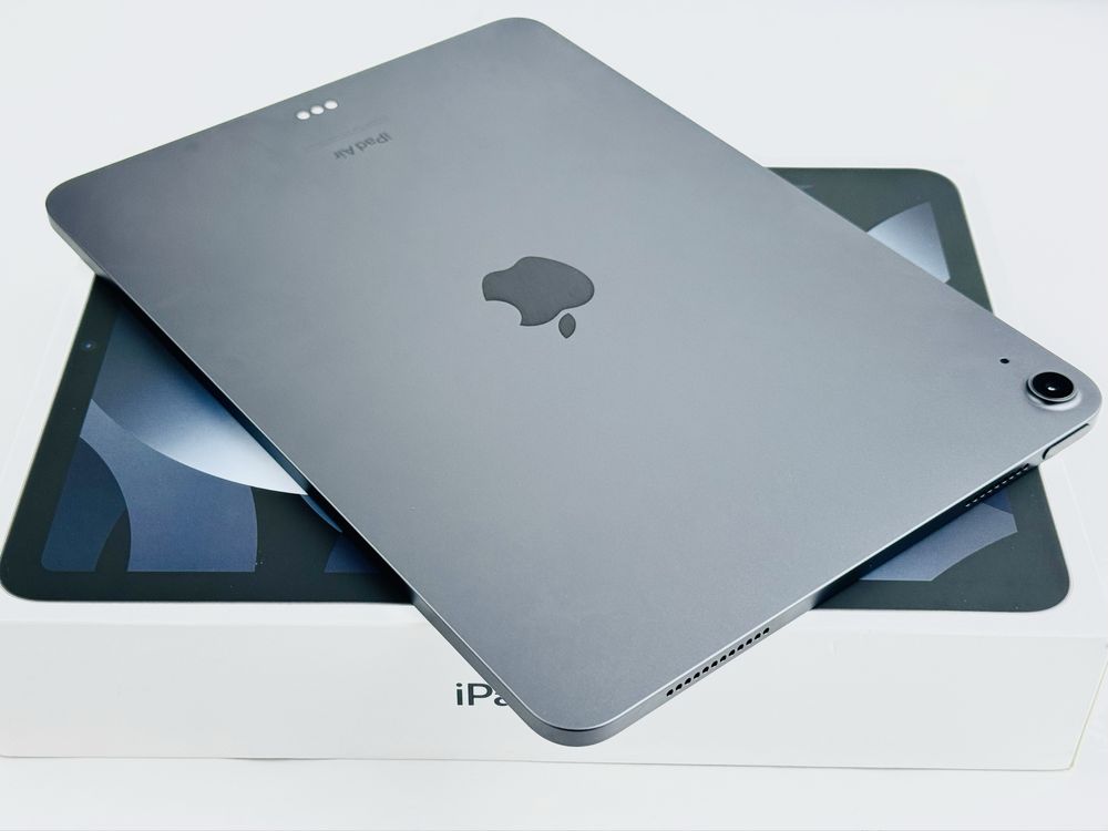 Apple iPad Air 5 64GB WiFi Space Gray Перфектен! Гаранция!