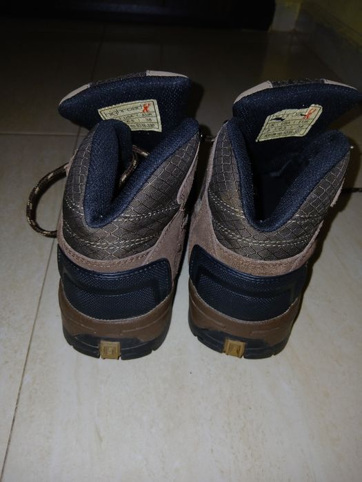 Туристически обувки, водоустойчиви номер 38