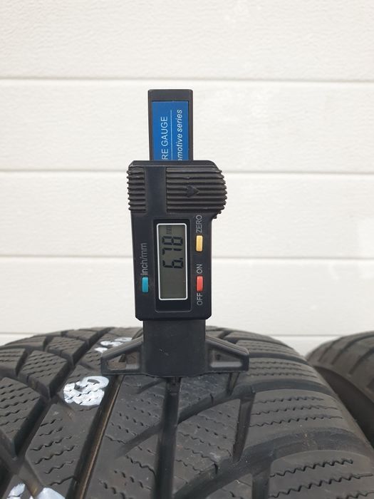 Зимни гуми 2 броя BRIDGESTONE Blizzak LM001 205 60 R17 дот 3716
