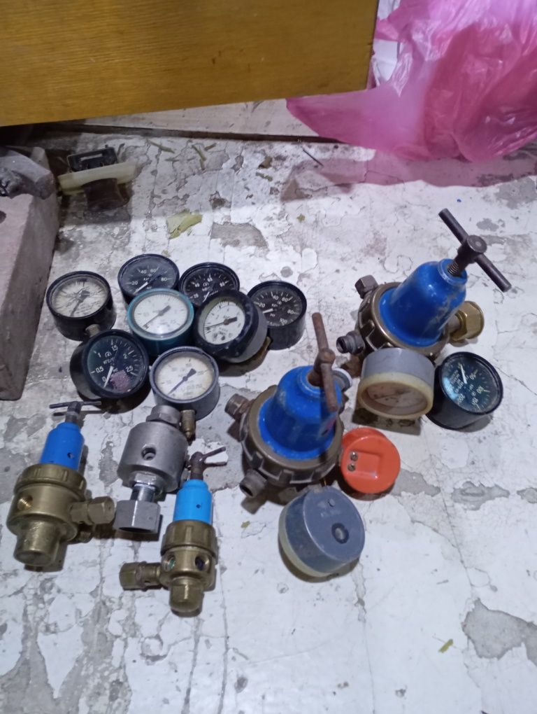 Продаю Кислородные Редуктора бу и новый