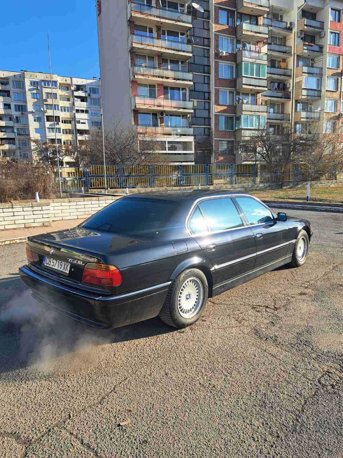 BMW e38 750IL V12