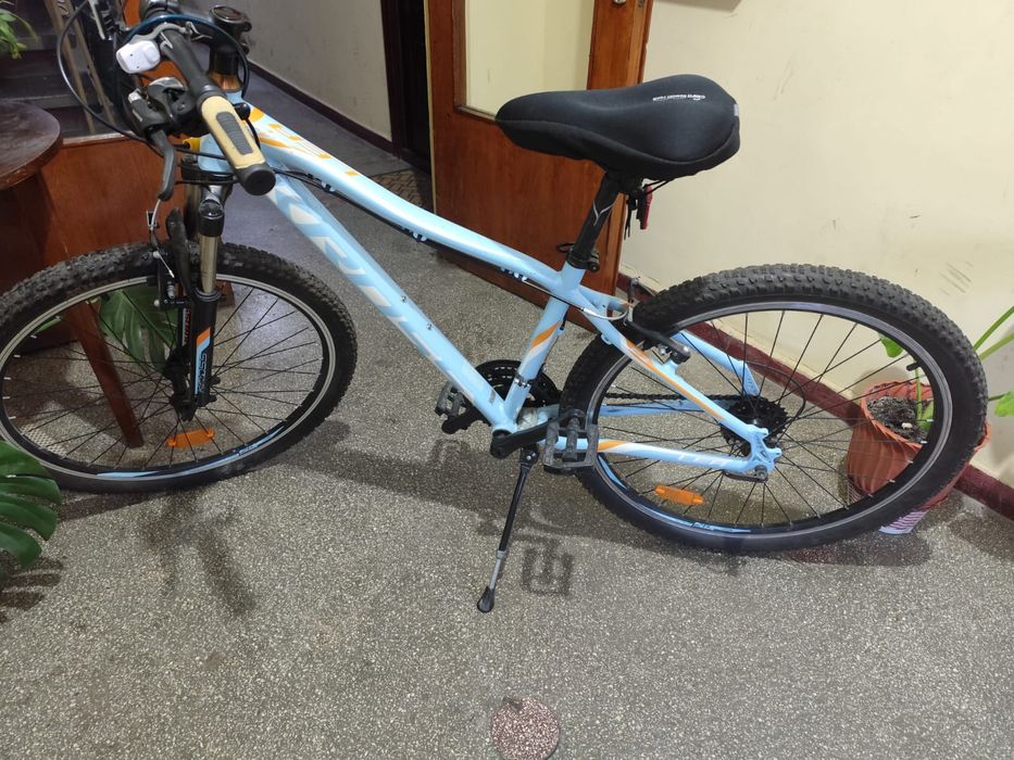 Vând bicicleta damă