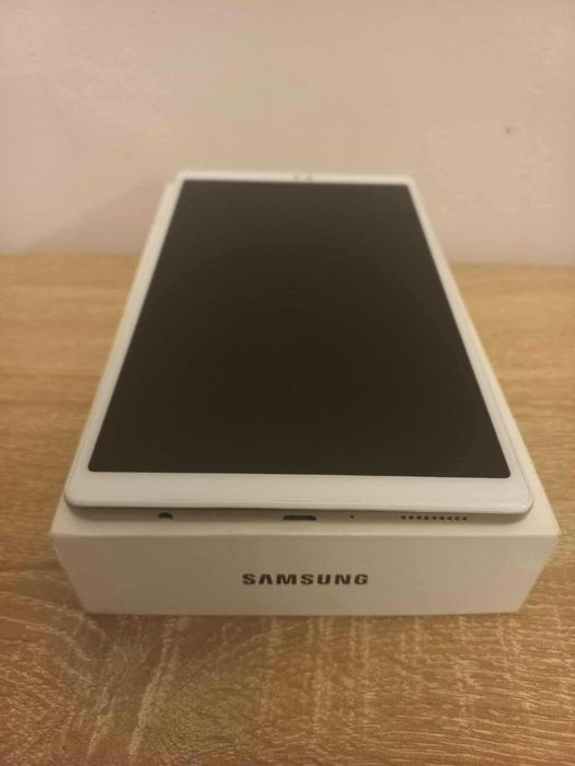Продавам Таблет Samsung A7 Lite