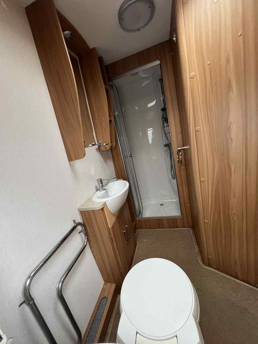 Lunar Clubman 2011 pat matrimonial Alde alko atc cabina de dush inm ro