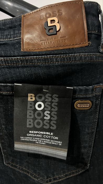 Чисто нов модел Hugo Boss дънки. Налична серия от 31ви до 38ми размер.