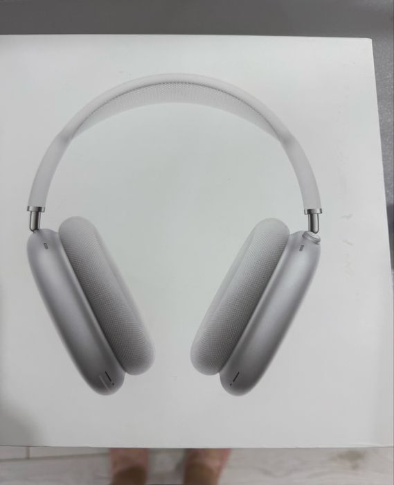 Продаю наушники Airpods Max