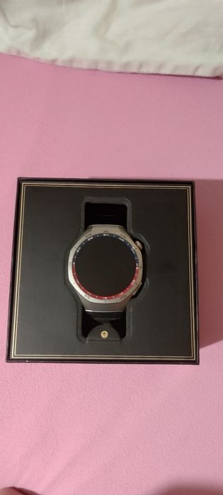 Часовник нов Huawei pro 5