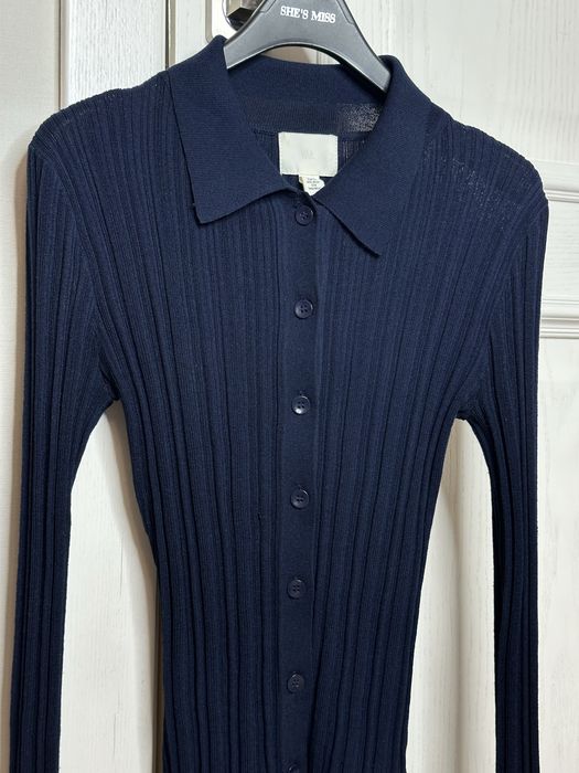 Поло Н&М трикотажное в рубчик, темно-синего цвета