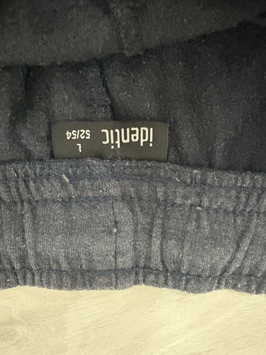 Pantaloni scurti diverse modele