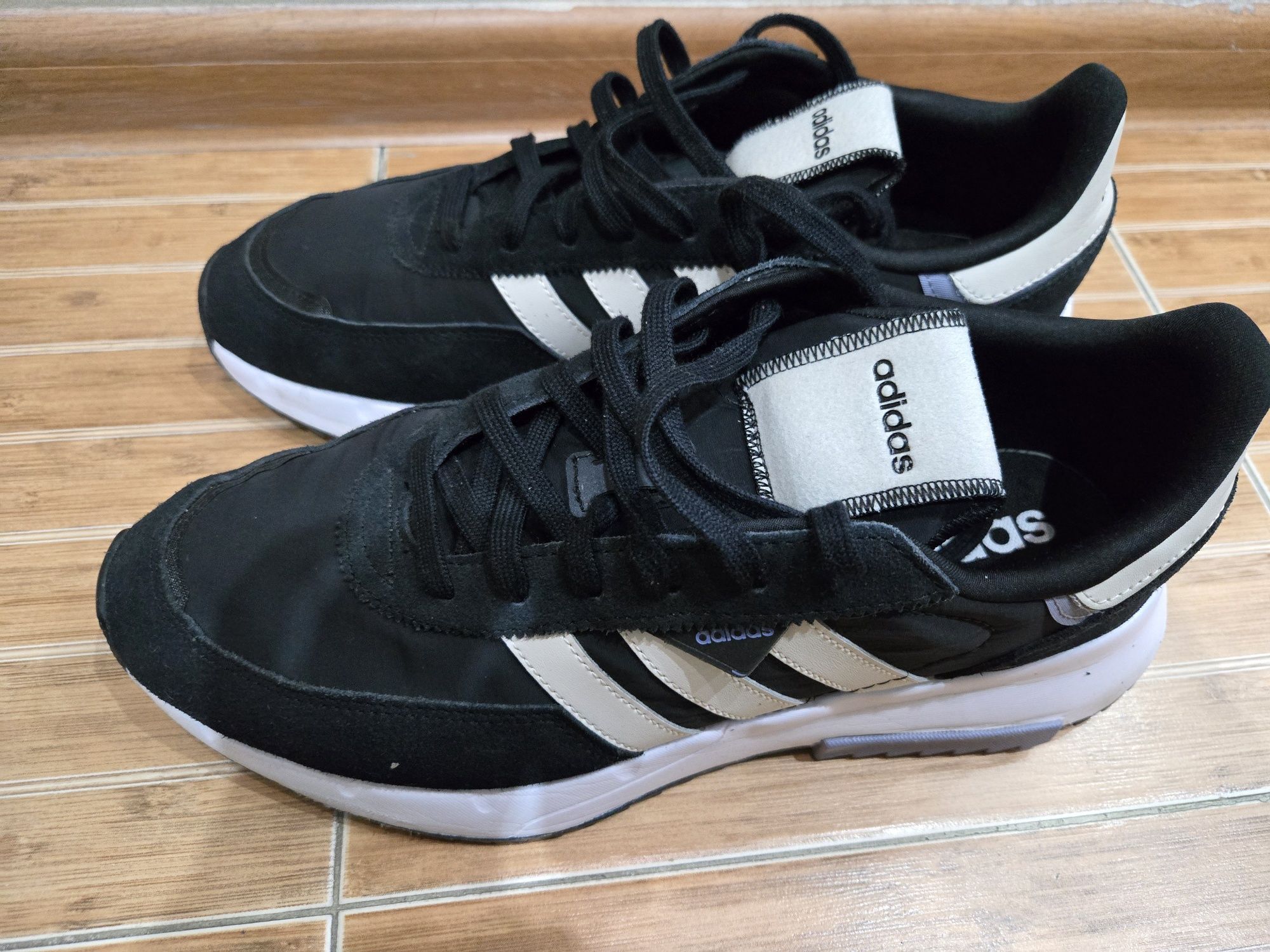 Мъжки спортни обувки adidas