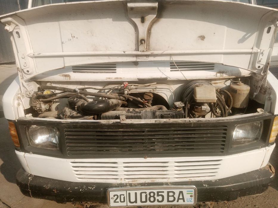 Мерсадесбенс 207