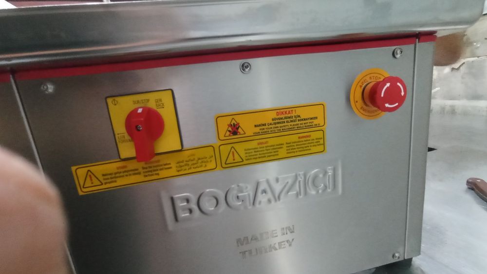 Продам мясорубку новая