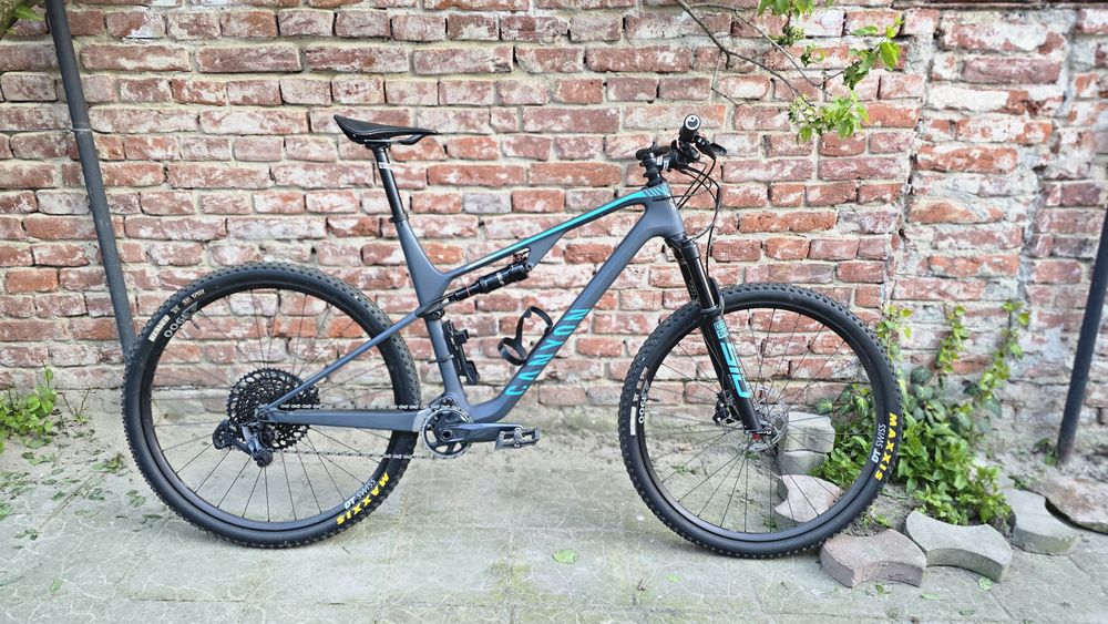 Canyon LUX 29 MTB carbon