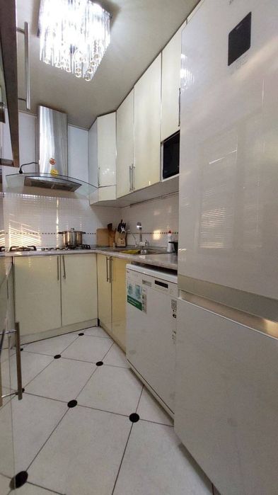 Продаётся  3х комнатная квартира