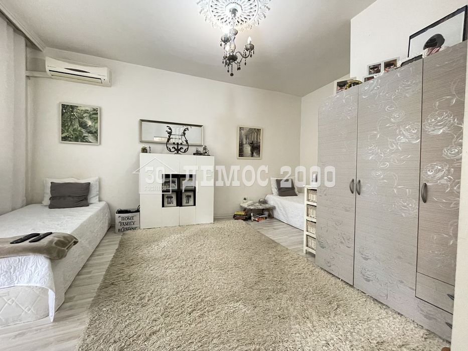 Продава се Тристаен апартамент в Варна, Базар Левски - 62 кв.м за 2775 €/кв.м - Снимка #3