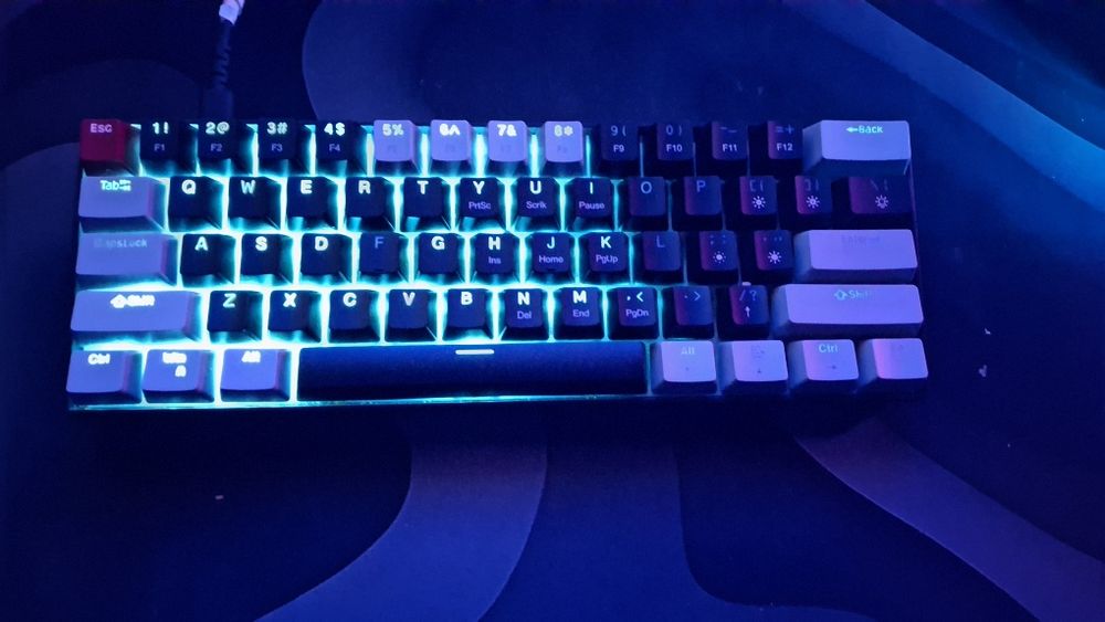 Tastatura Mecanica 60%