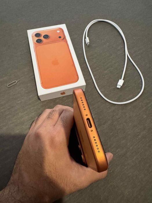 iPhone 17 Pro Max 256 GB Cosmic Orange