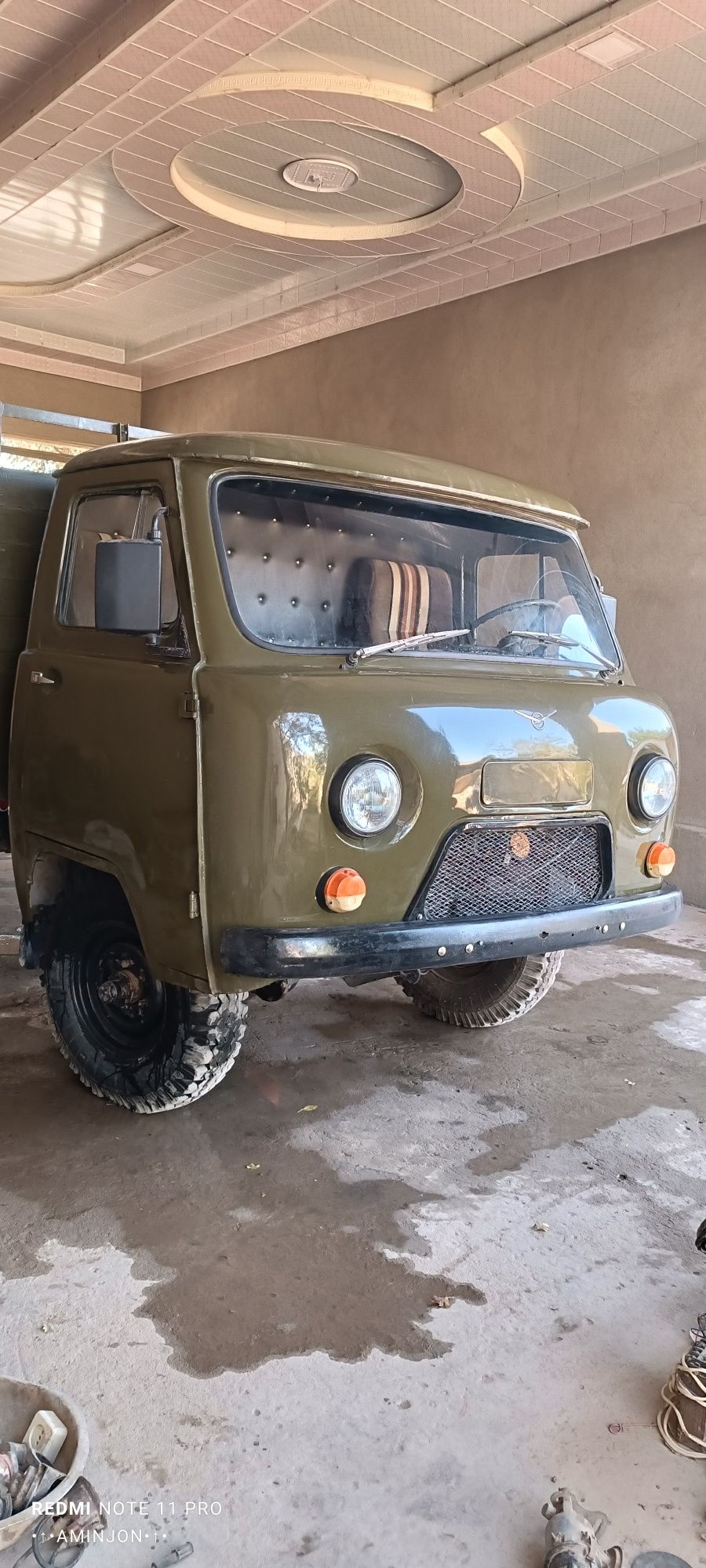 UAZ 3303 Sotiladi