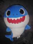 Музикална, голяма плюшена играчка Baby Shark