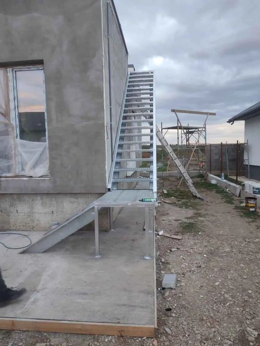 Scara metalica la cel mai mic preț