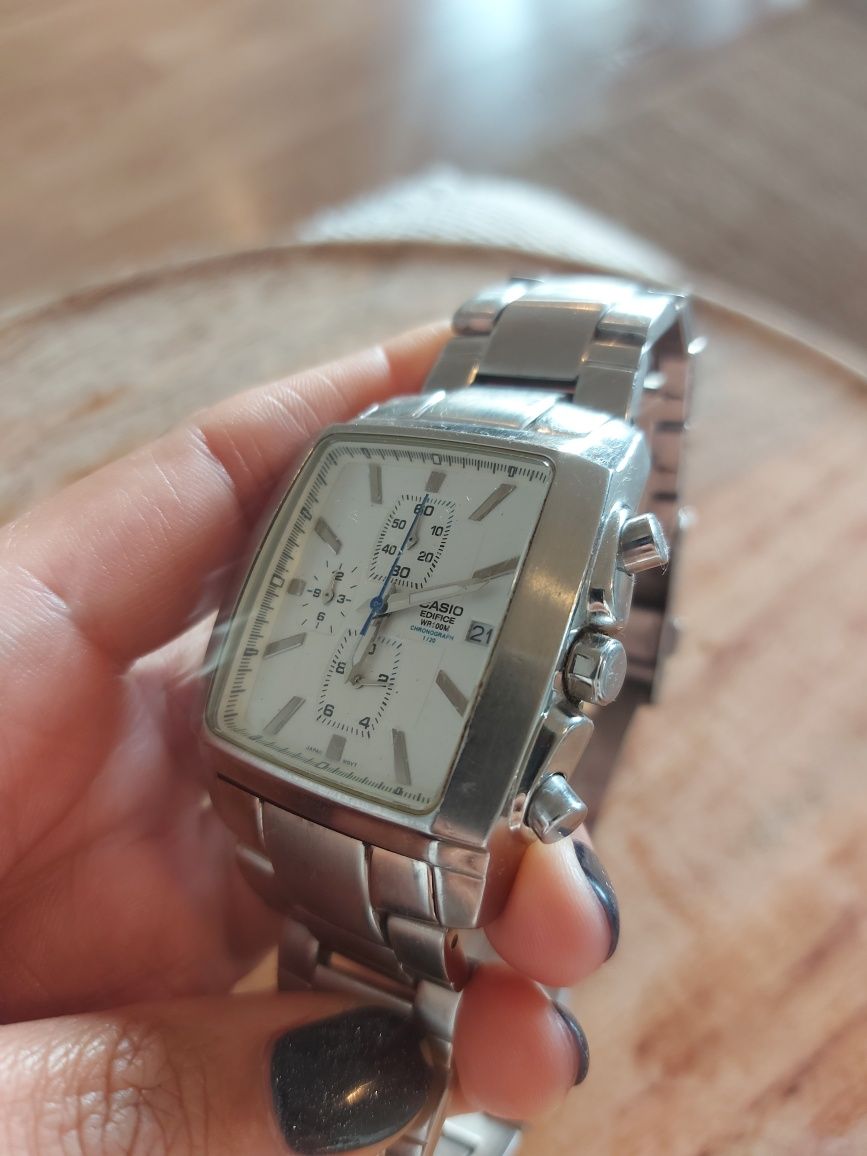 Casio Edifice WR 100M часовник