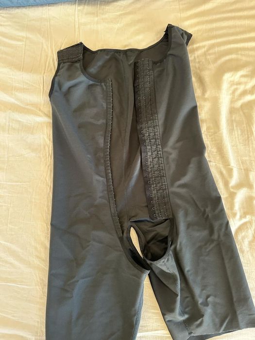 Медицински стягащ корсет