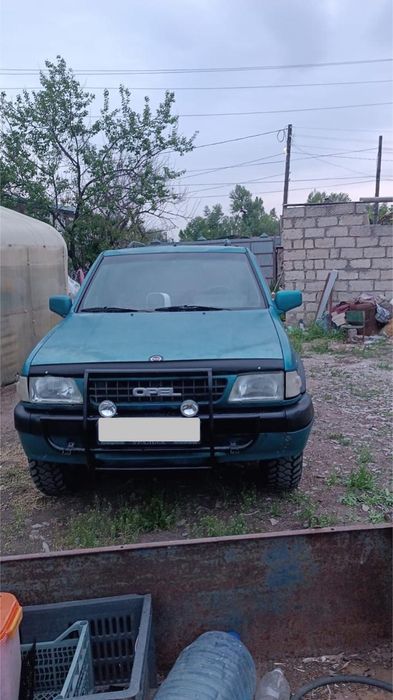 Продам машину Опель фронтера