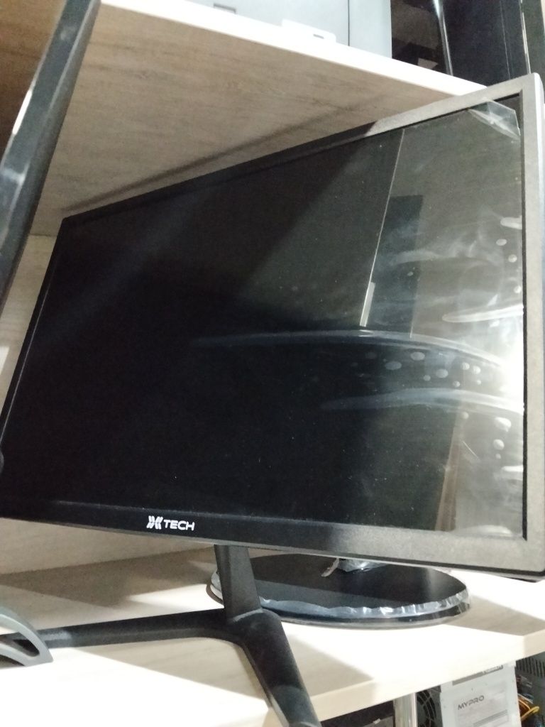 Yangi Xtech 22 monitorlar sotiladi optom narxda