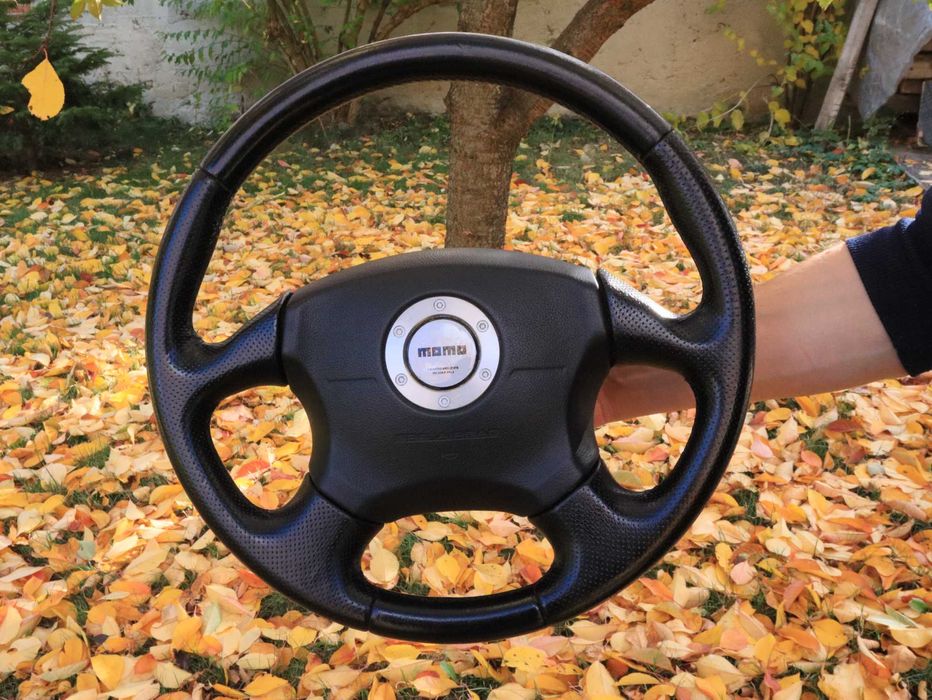 Волан за Subaru Impreza WRX Momo
