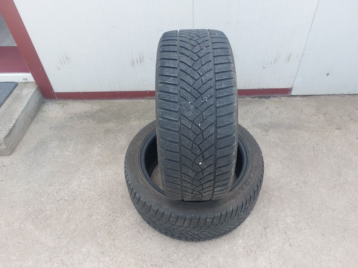 125 lei bucata! Doua anvelope M+S/IARNA 235 45 18 Goodyear