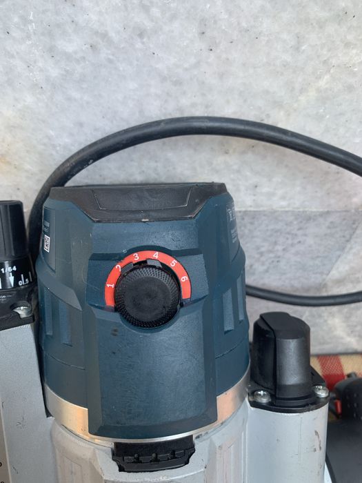 Bosch Professional GOF 1600 CE /230V/1600W/оберфреза/