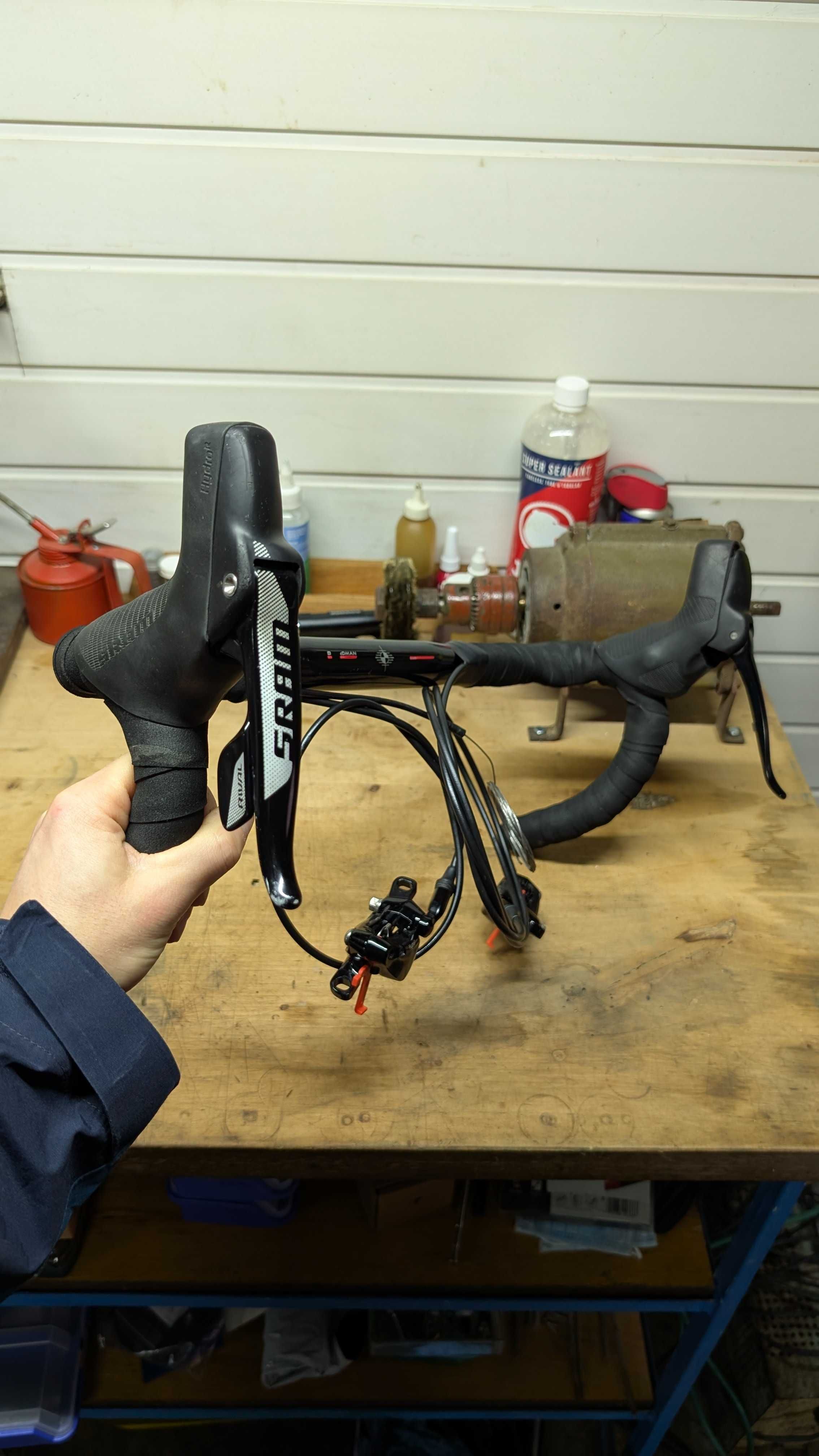 Хидравличен групсет за гравъл колело  Sram rival 1*11