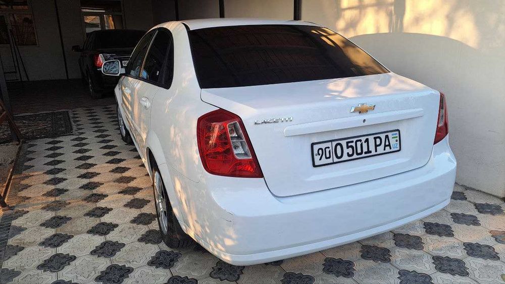 Chevrolet gentra sotiladi